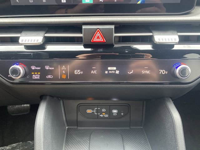 New 2026 Kia Sportage X-Line w/ X-Line Technology Package image 23