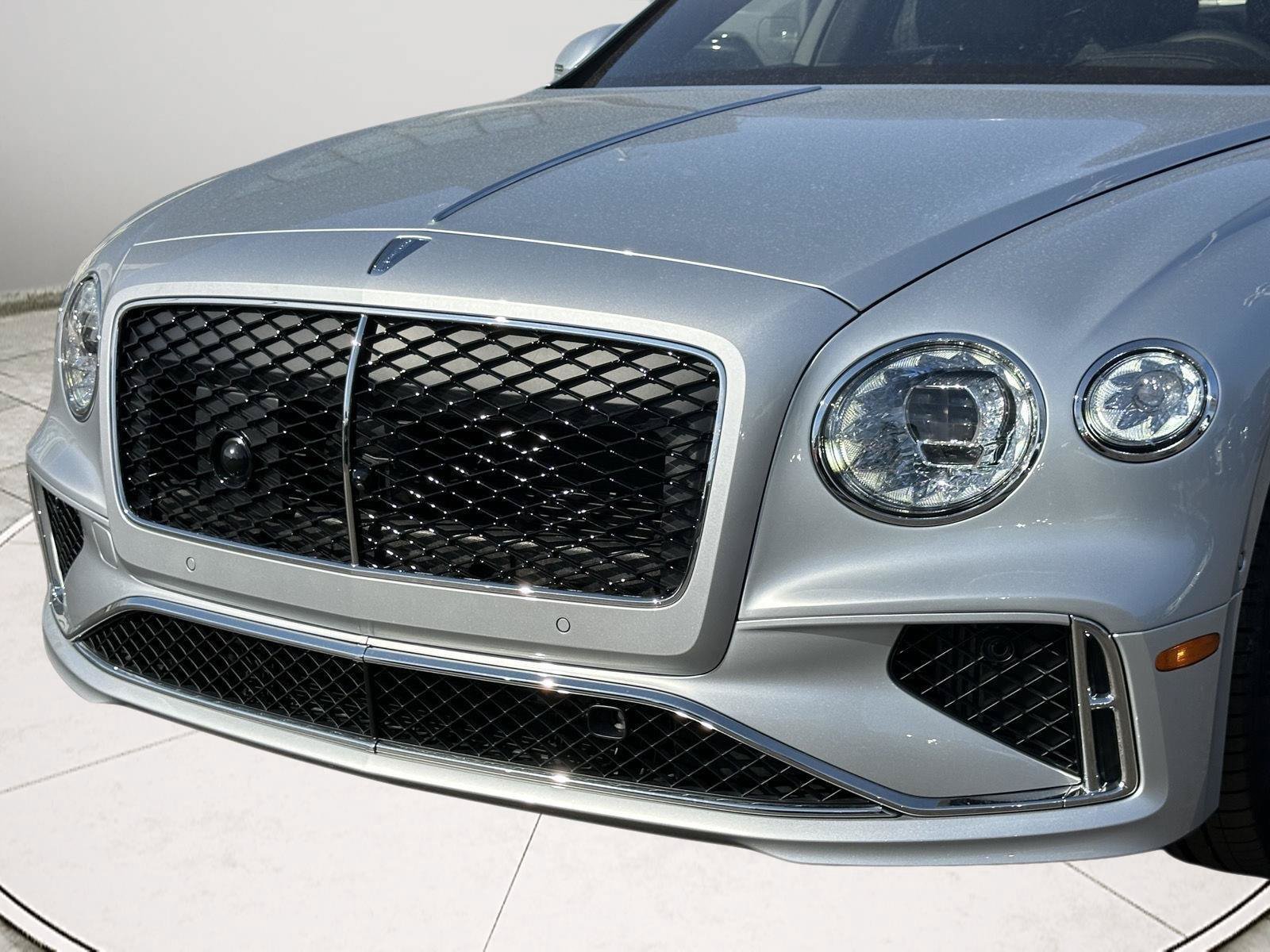 New 2026 Bentley Flying Spur V8 AWD/4WD image 82