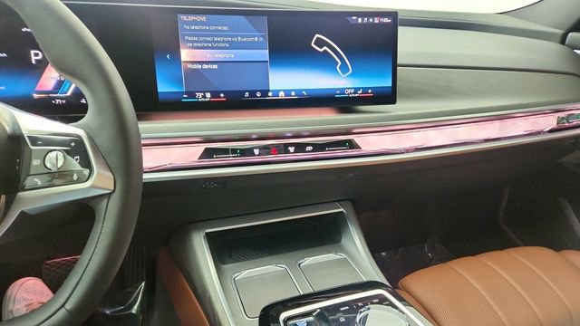Used 2023 BMW i7 xDrive60 w/ Executive Package 2 image 48