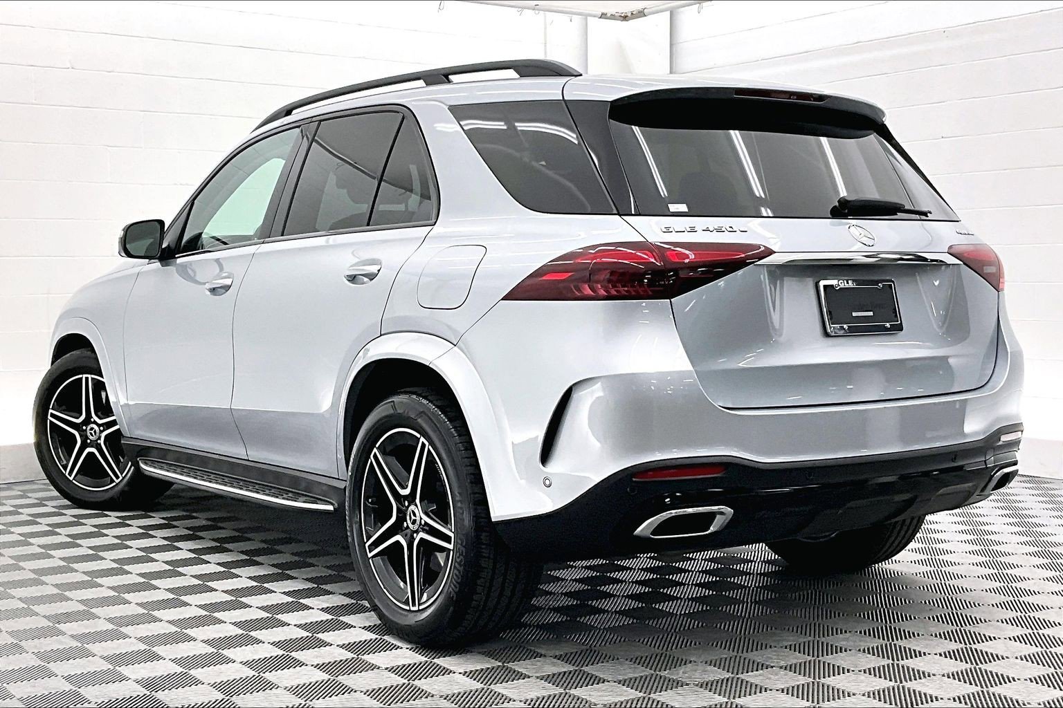 Certified 2025 Mercedes-Benz GLE 450e 4MATIC image 10