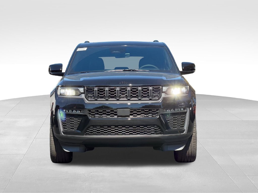 New 2027 Jeep Grand Cherokee Limited AWD/4WD image 2