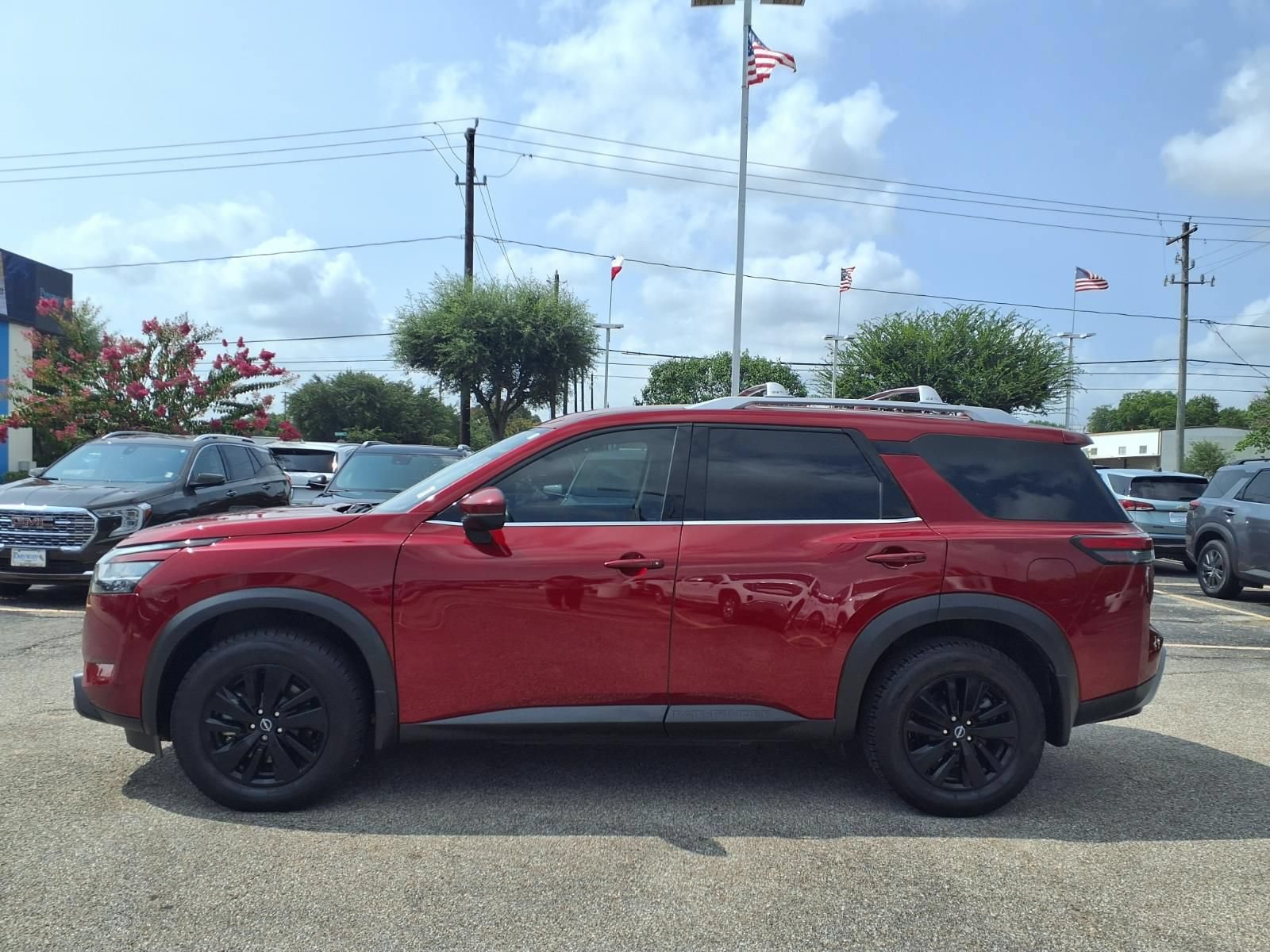 Used 2023 Nissan Pathfinder SL FWD image 24