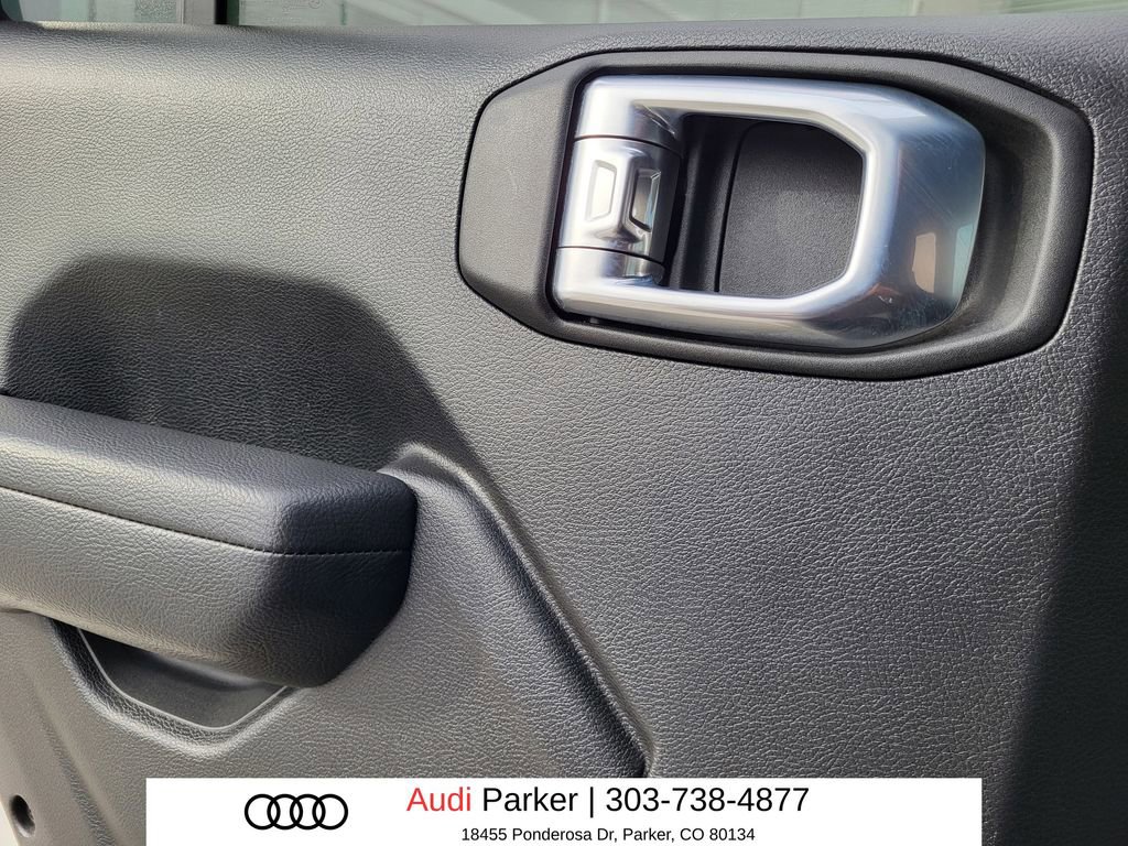 Used 2022 Jeep Wrangler Unlimited Sport image 10