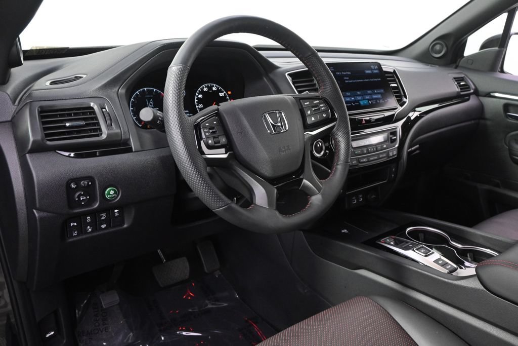 Used 2026 Honda Ridgeline Black Edition image 11