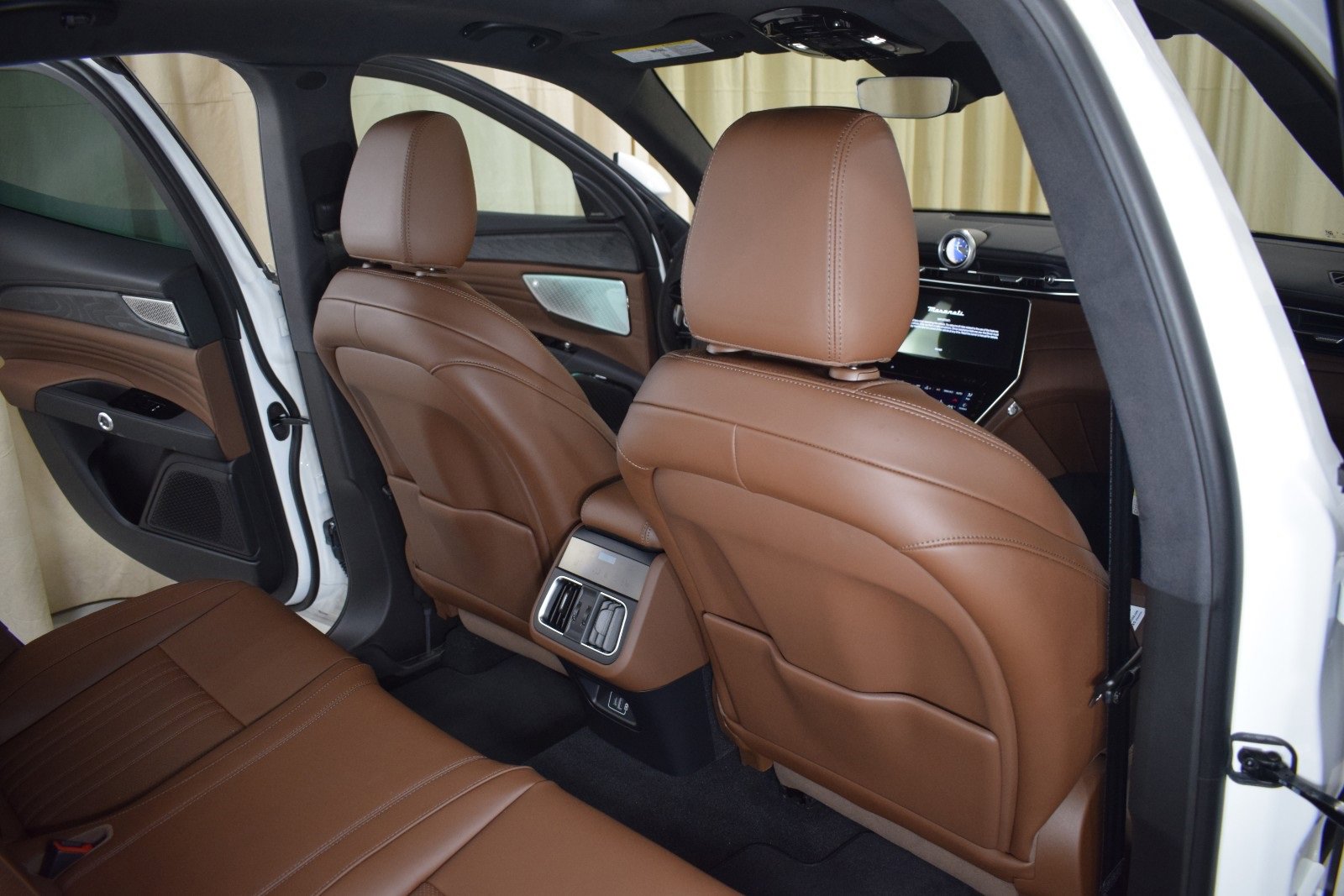 New 2024 Maserati Grecale GT image 19