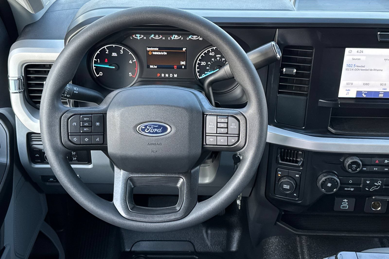 New 2025 Ford F550 4x4 SuperCab Super Duty image 16