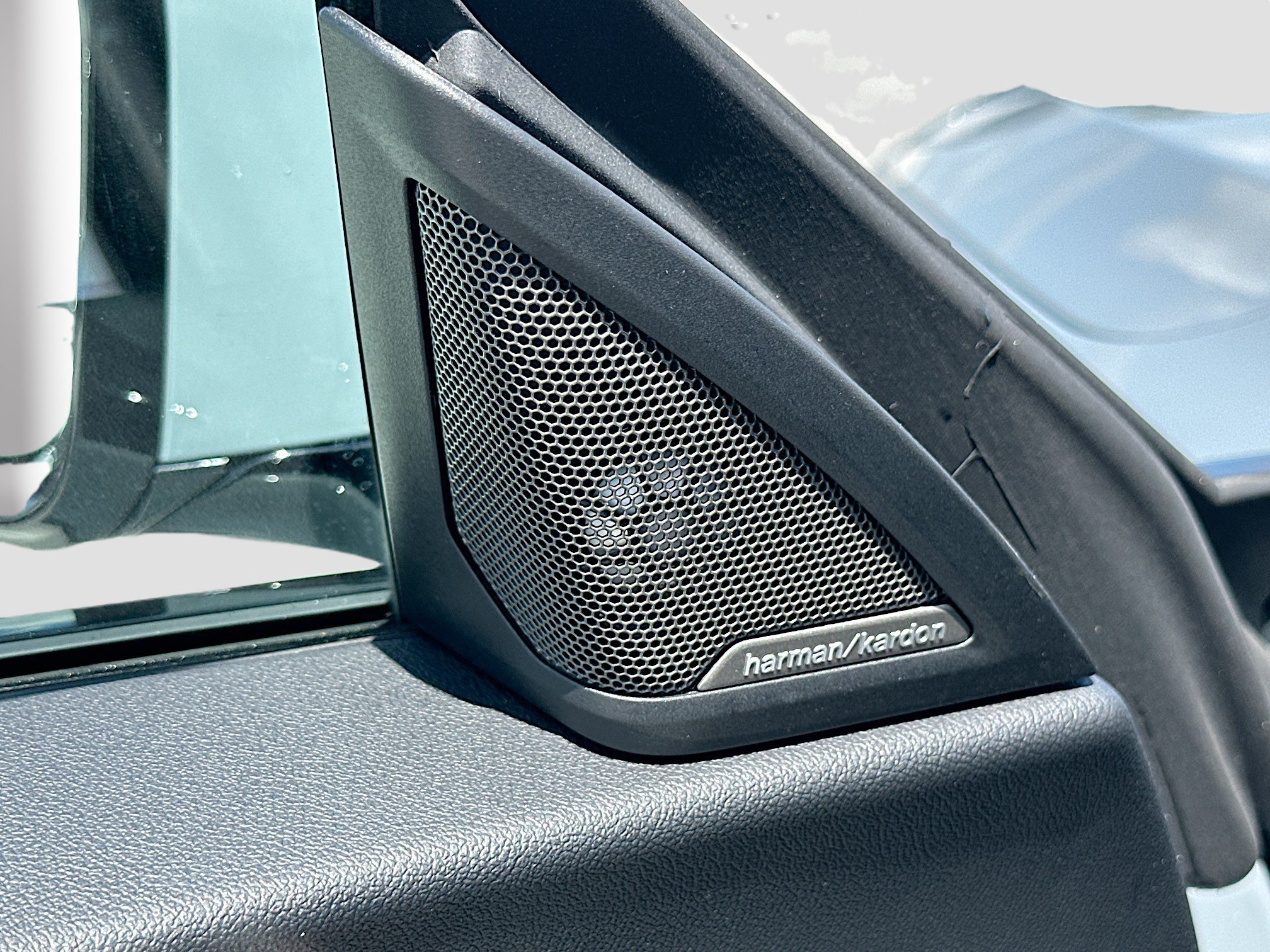 Certified 2024 BMW 230i Coupe w/ Premium Package RWD image 19