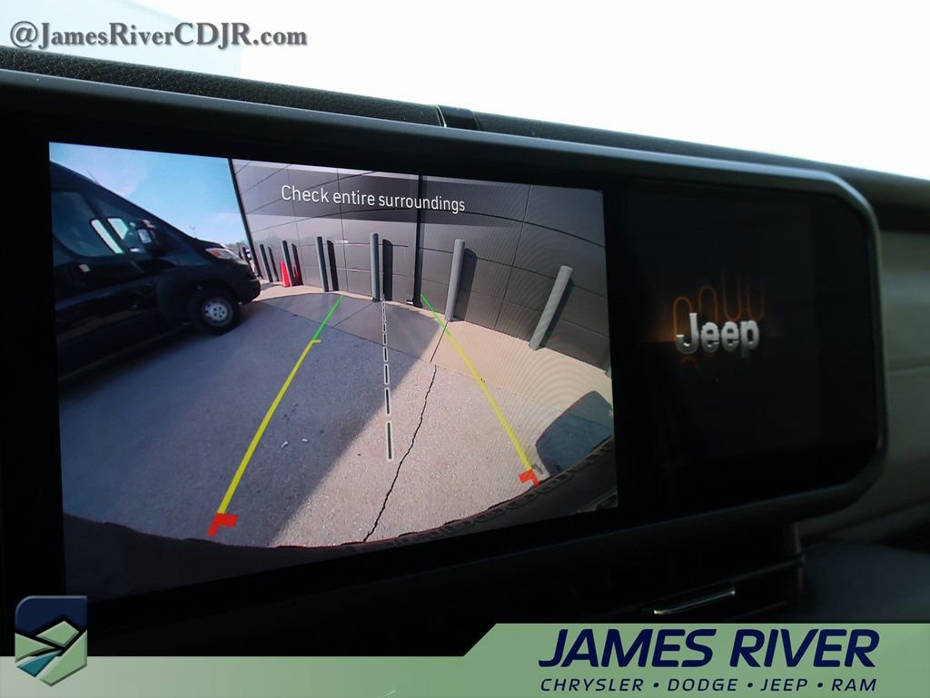 Used 2024 Jeep Wrangler Willys image 33