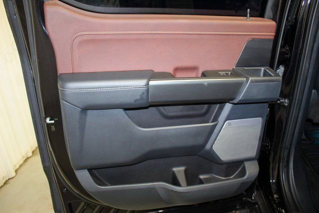 Used 2022 Ford F150 Lariat image 12