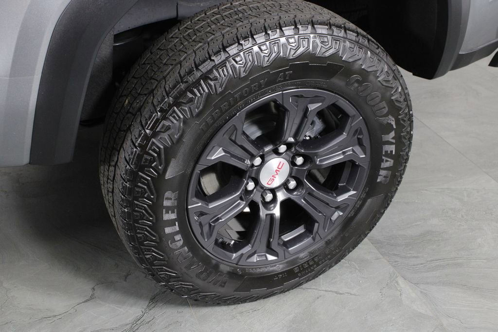 Used 2023 GMC Canyon Elevation image 11