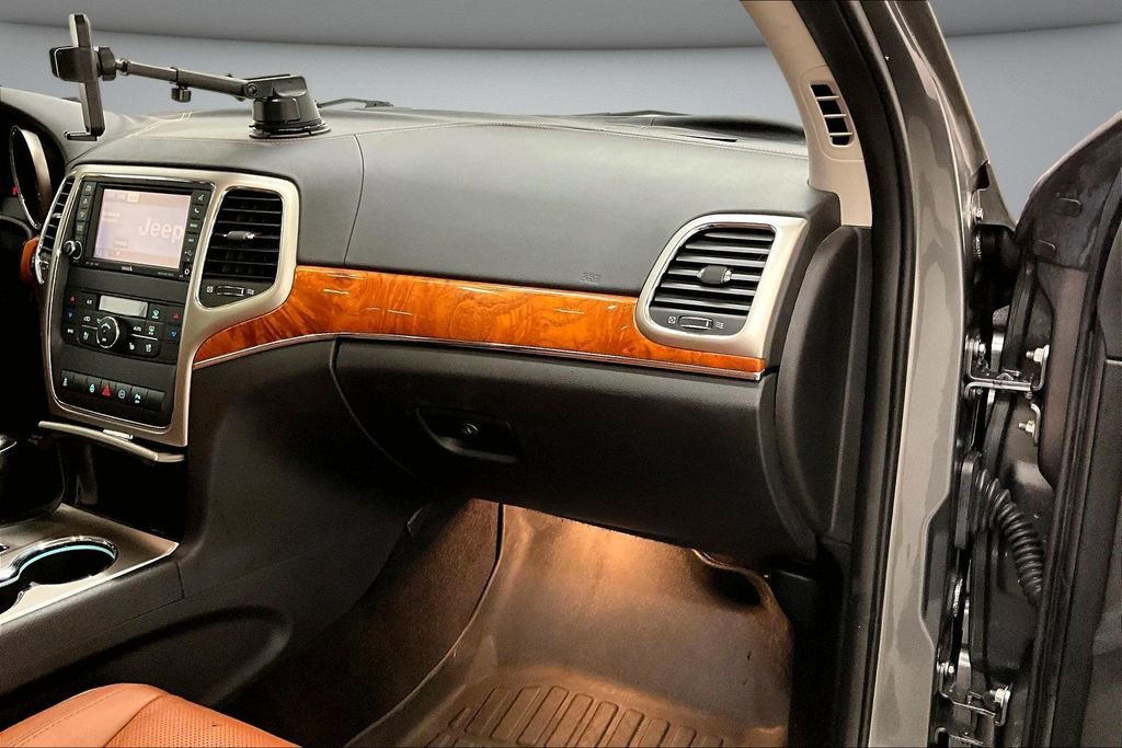 Used 2012 Jeep Grand Cherokee Overland AWD/4WD image 27