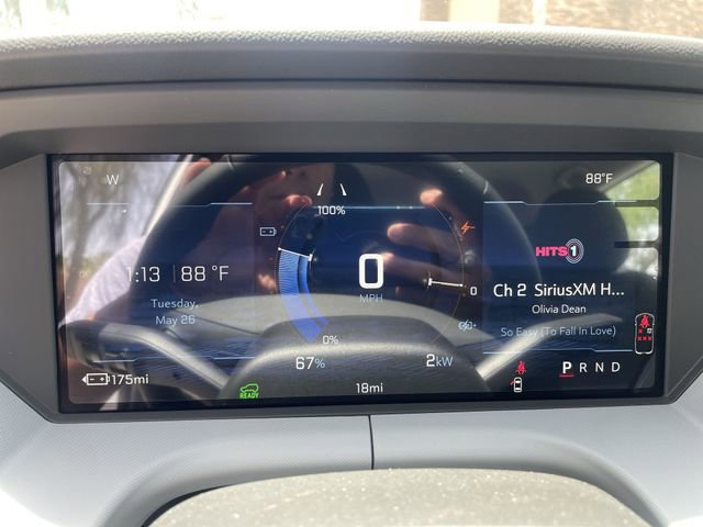 New 2027 Chevrolet Bolt LT w/ Comfort Package FWD image 11