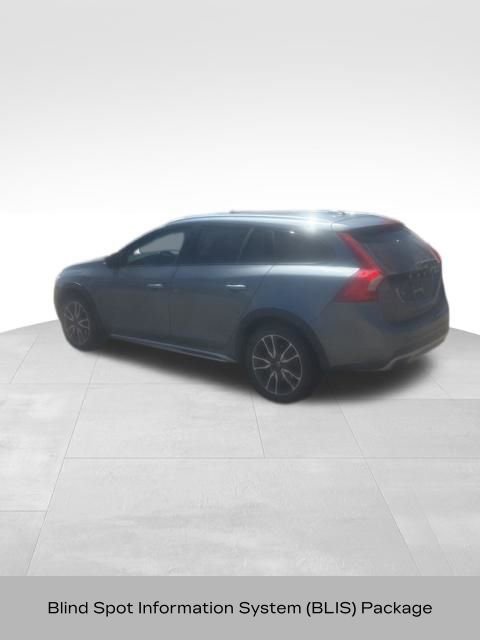 Used 2018 Volvo V60 T5 Cross Country w/ Convenience Package AWD/4WD image 4