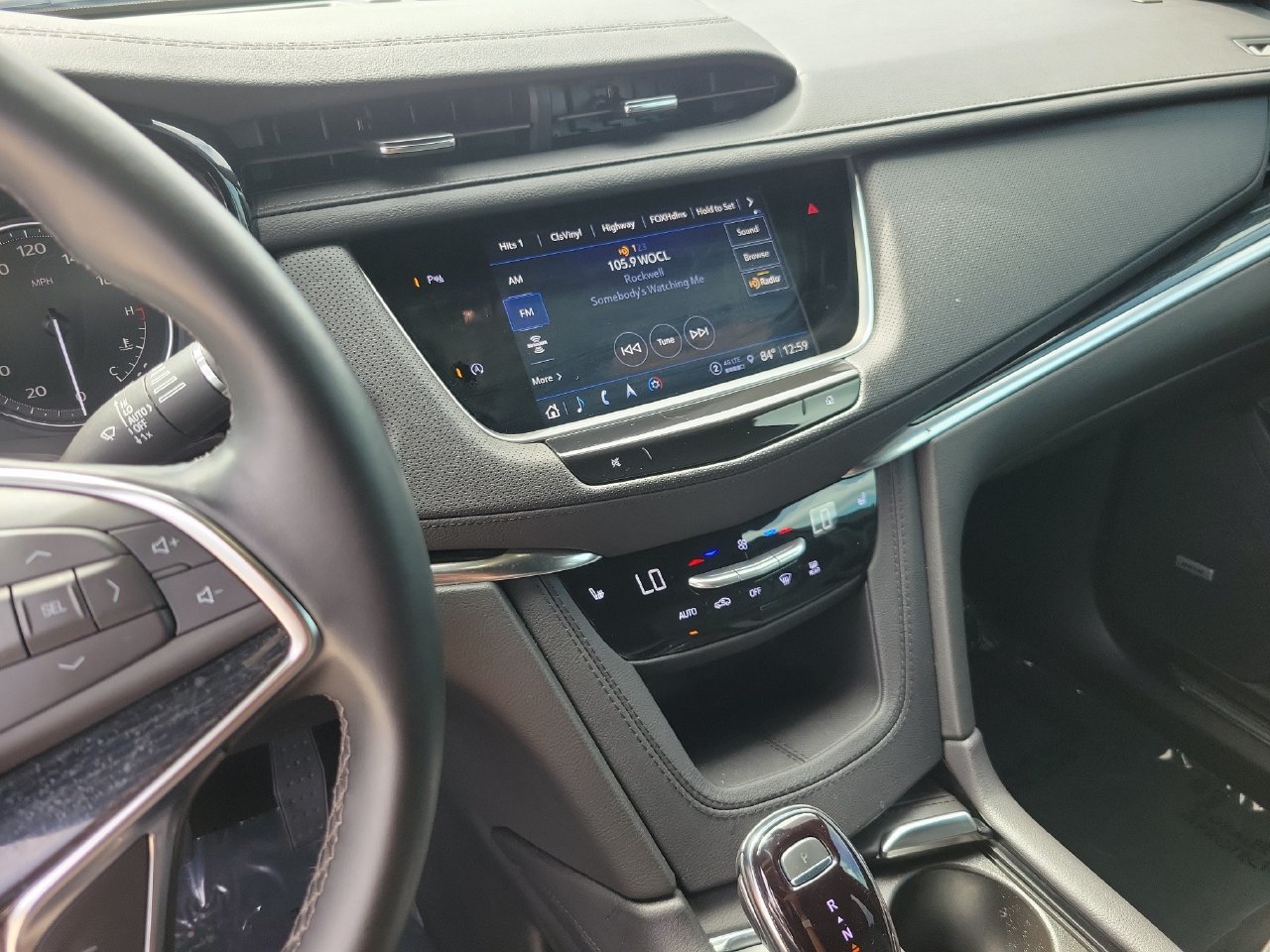 Certified 2025 Cadillac XT5 Premium Luxury w/ LPO, Floor Liner Package AWD/4WD image 25