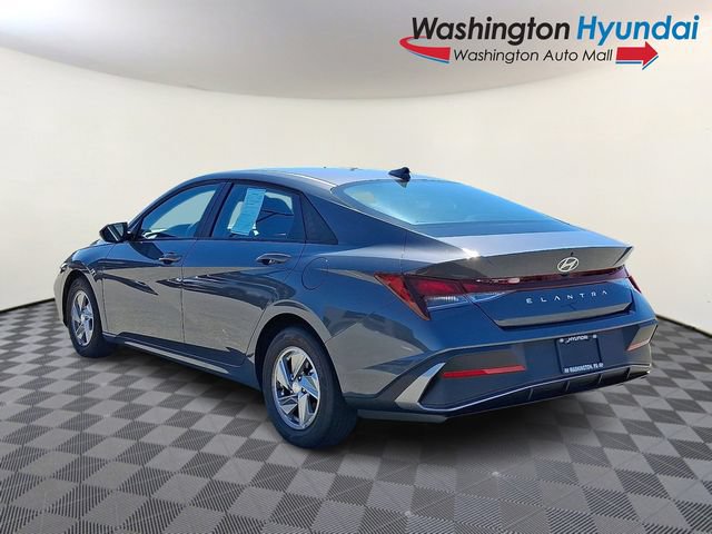 Certified 2026 Hyundai Elantra SE FWD image 4