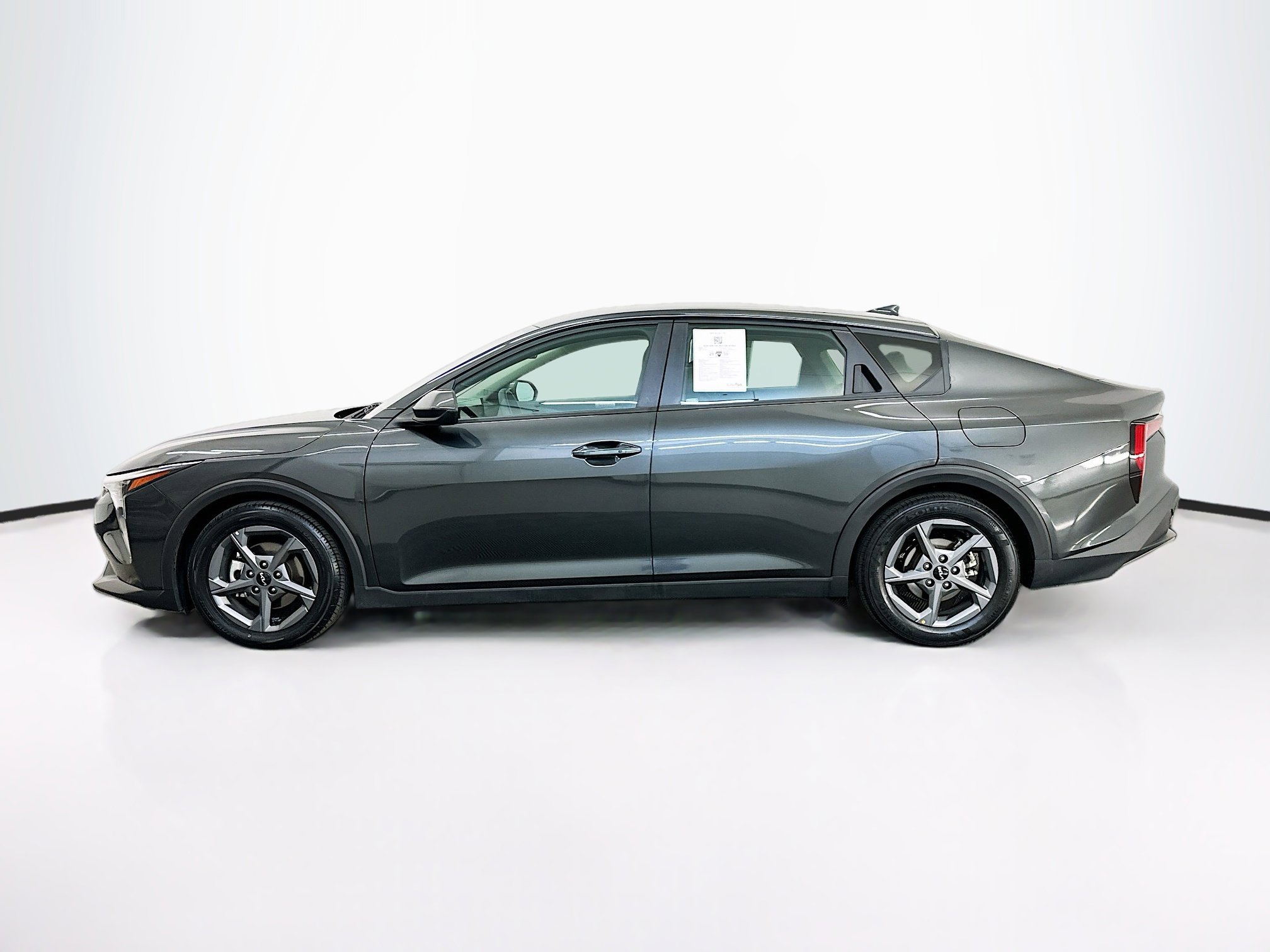 Used 2025 Kia K4 FWD image 4