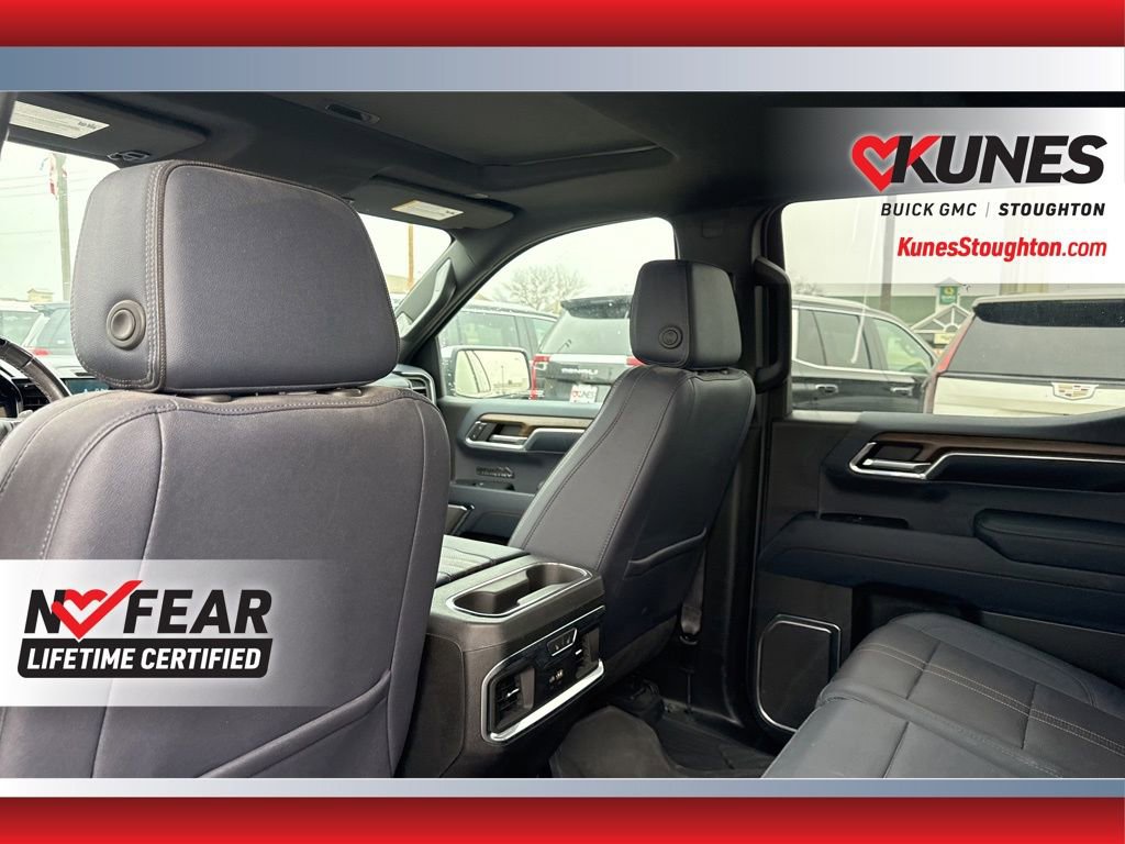 Used 2024 Chevrolet Silverado 1500 High Country AWD/4WD image 32