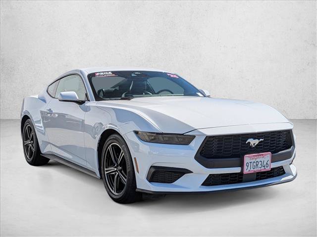 Used 2025 Ford Mustang Premium RWD image 3