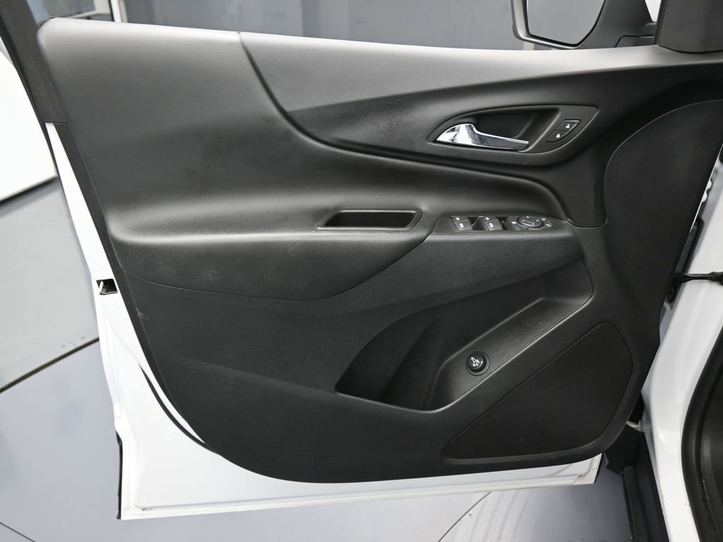 Used 2023 Chevrolet Equinox LT image 13