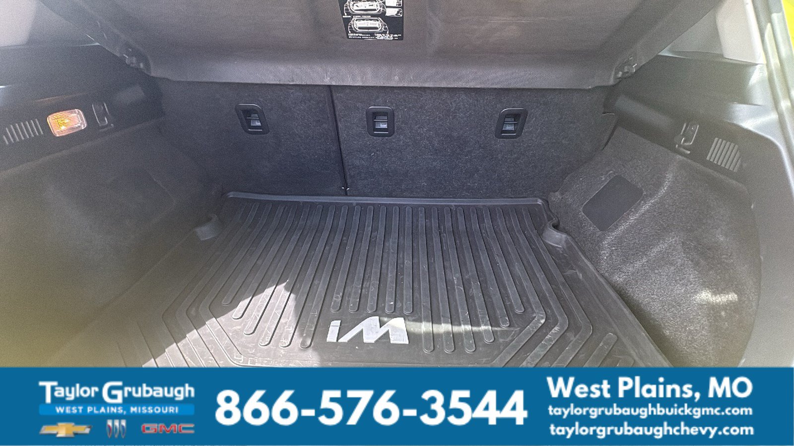 Used 2018 Toyota Corolla iM w/ All-Weather Mat Package FWD image 26