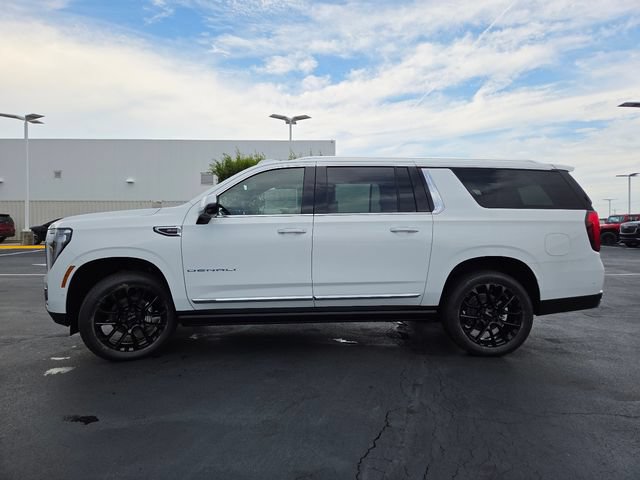 New 2026 GMC Yukon XL Denali w/ Sun & Power Step Package AWD/4WD image 16