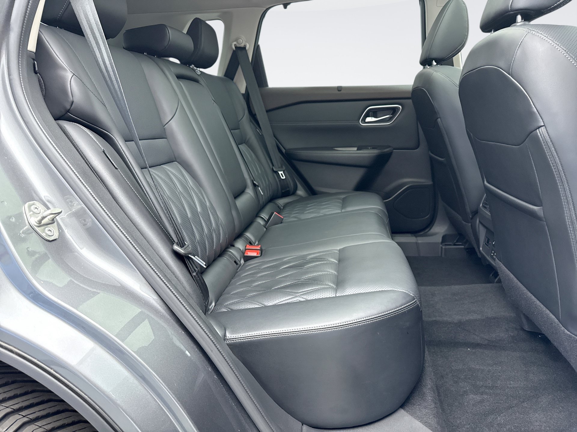 Used 2023 Nissan Rogue Platinum w/ Platinum Premium Package AWD/4WD image 21
