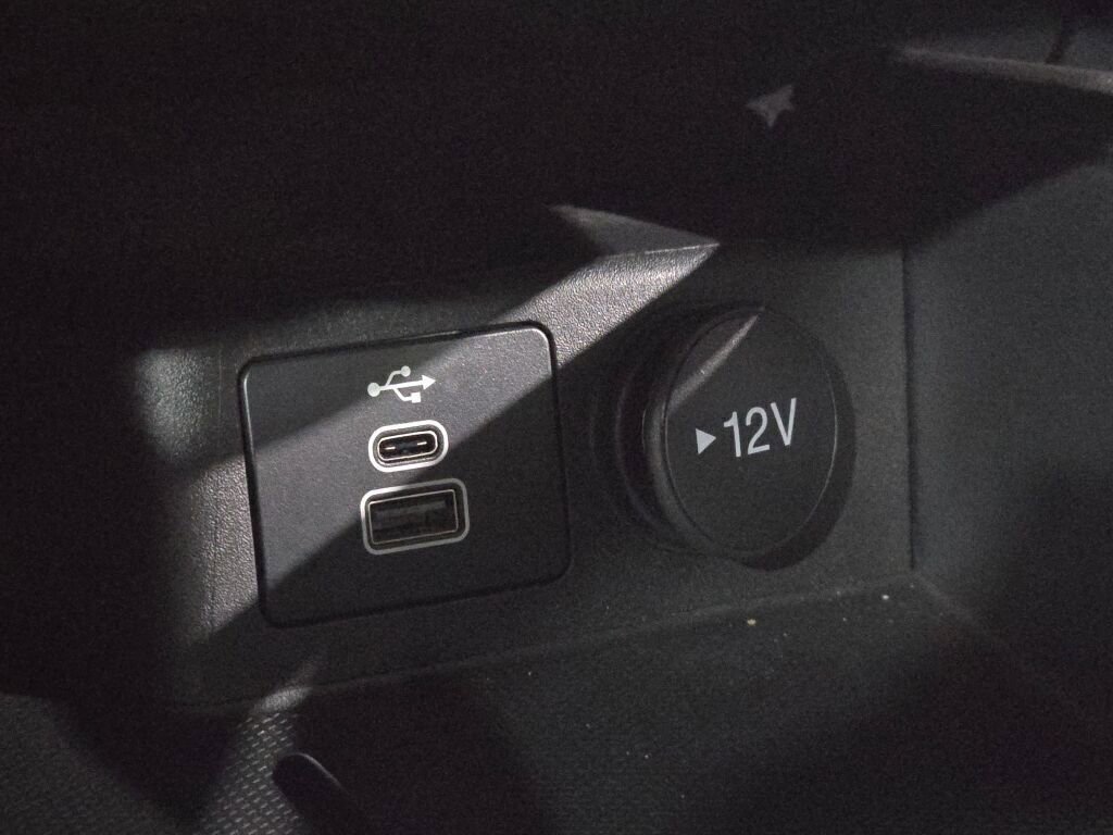 New 2025 Ford Escape SE w/ Class II Trailer Tow Package image 31