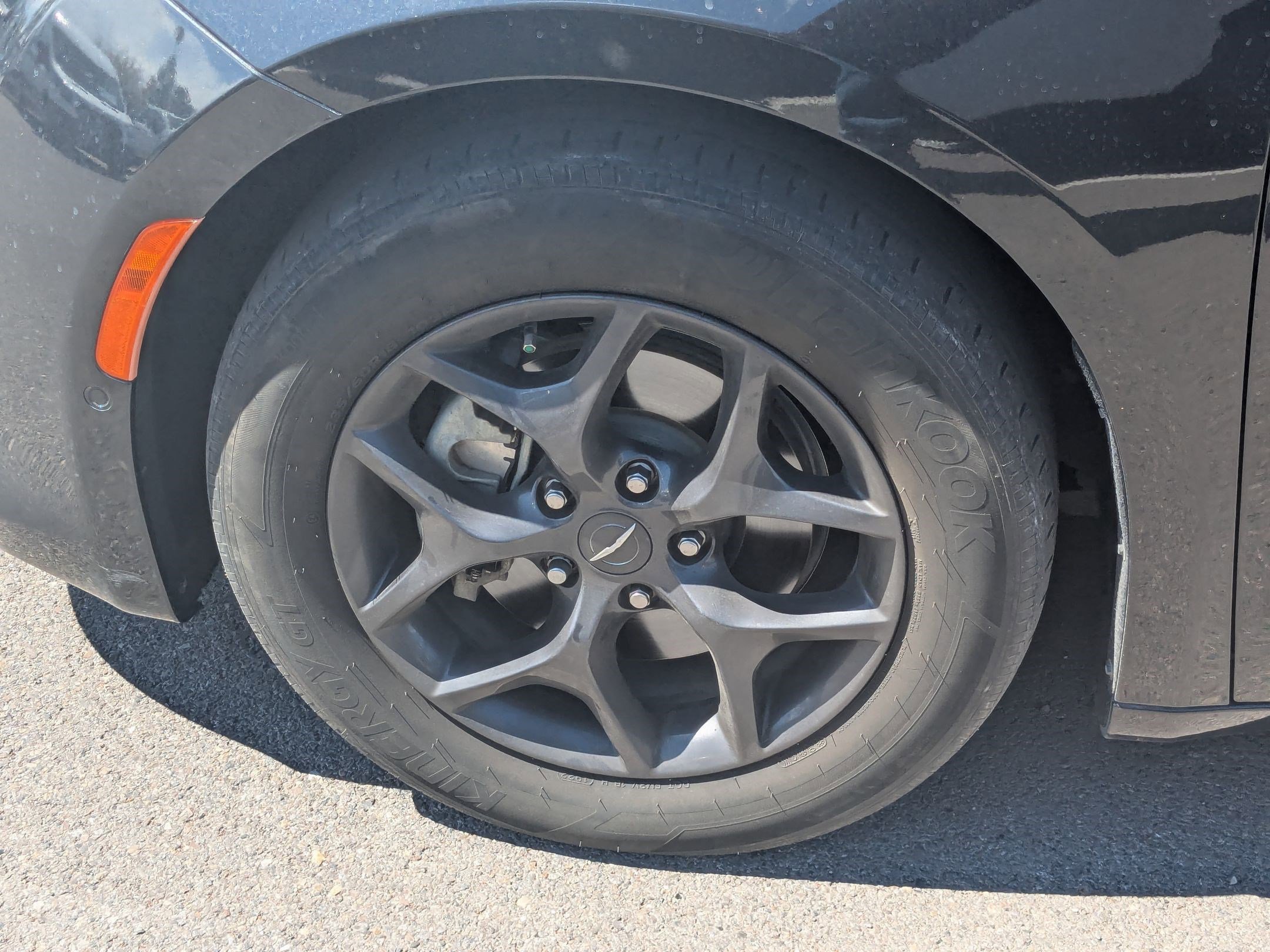 Used 2018 Chrysler Pacifica Limited w/ Advanced Safetytec Group image 14