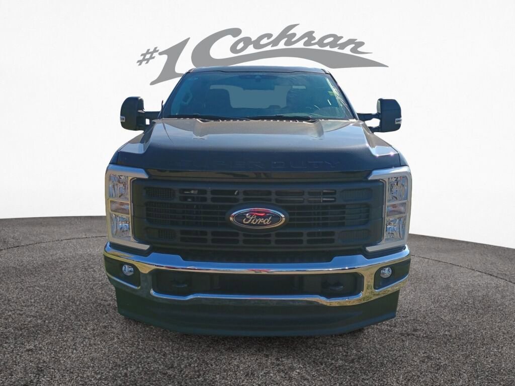 New 2026 Ford F250 XL w/ XL Chrome Package image 2