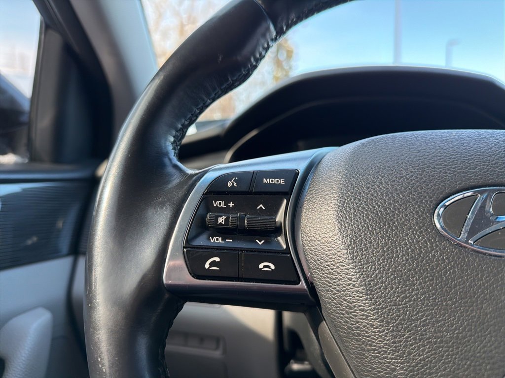 Used 2018 Hyundai Sonata Limited w/ Ultimate Package 07 image 35