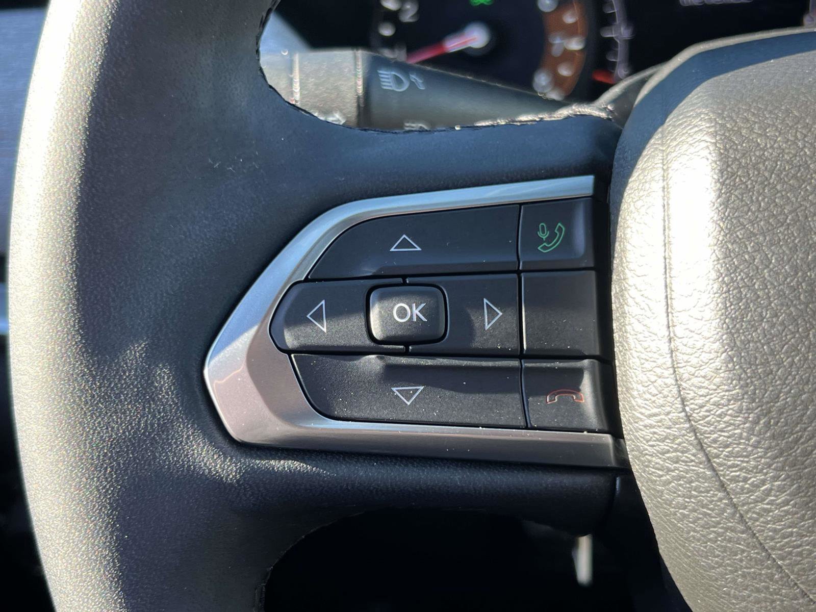 Used 2023 Jeep Compass Latitude image 23