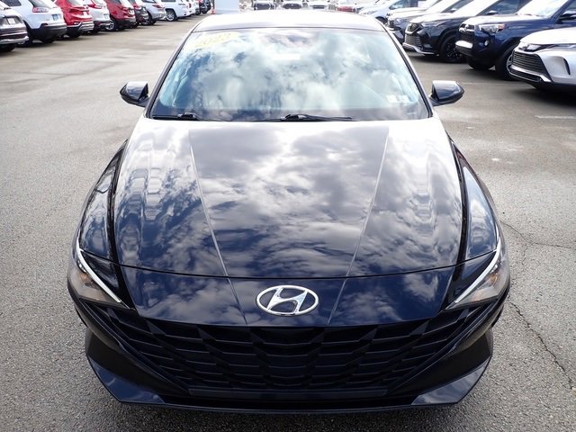 Used 2023 Hyundai Elantra SEL image 11