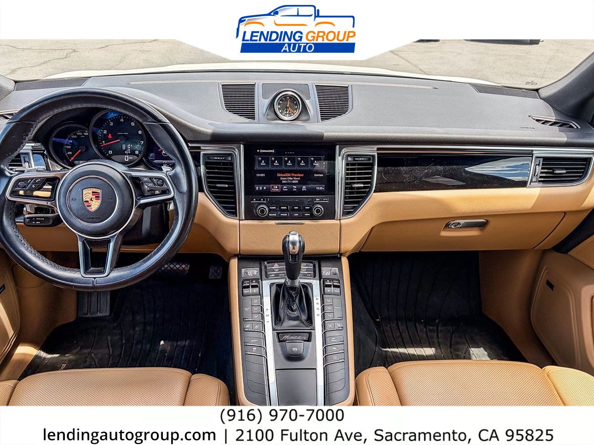 Used 2018 Porsche Macan Sport Edition AWD/4WD image 11