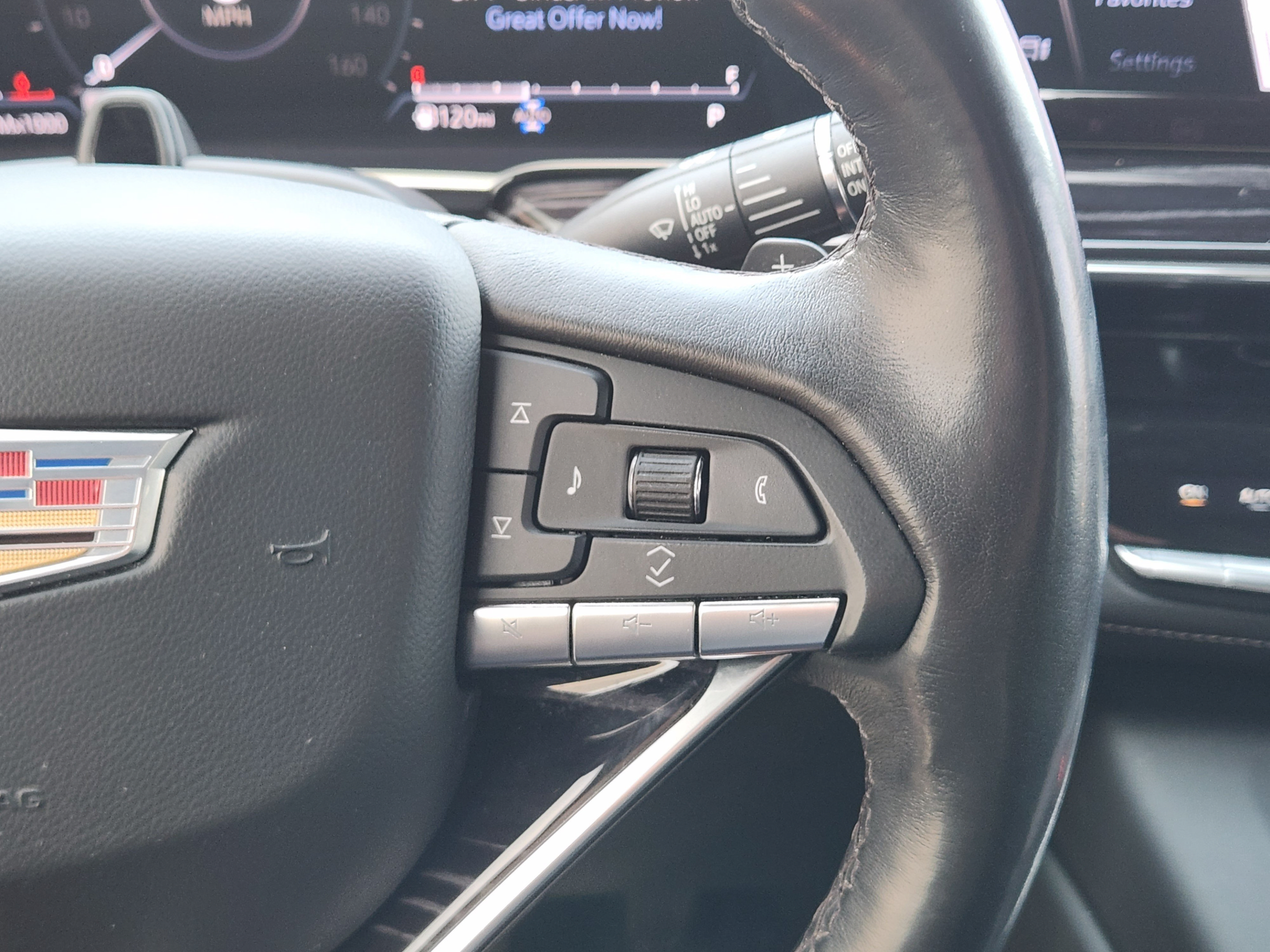 Used 2022 Cadillac Escalade Sport w/ Touring Package AWD/4WD image 24