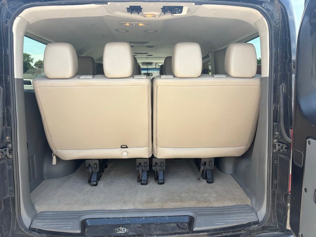 Used 2018 Nissan NV 3500 SL RWD image 11