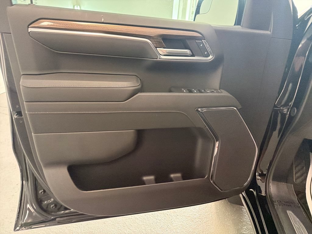New 2026 Chevrolet Silverado 1500 LT AWD/4WD image 12