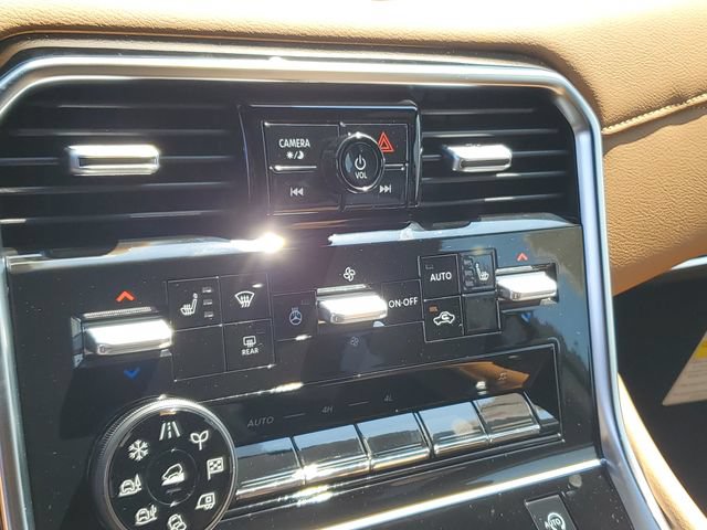 New 2026 Nissan Armada SL w/ Captain's Chari Seat Package AWD/4WD image 32