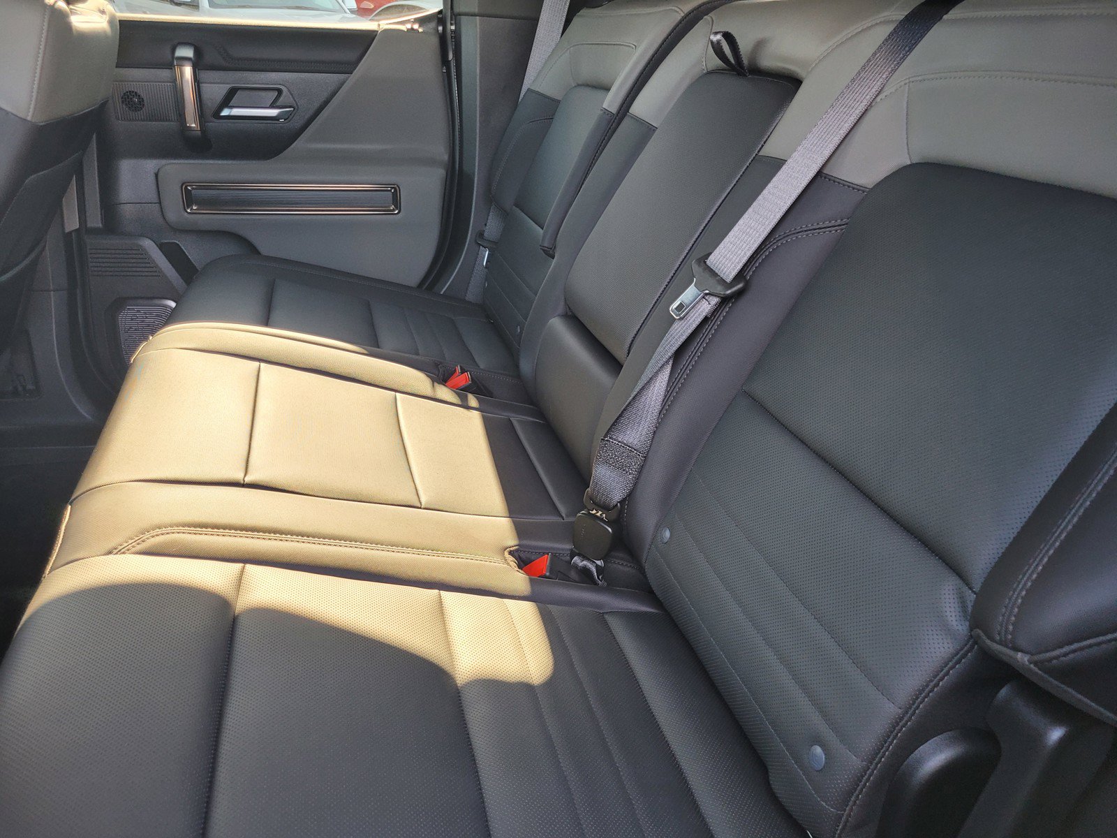Used 2024 GMC Hummer EV 2X w/ Extreme Off-Road Package AWD/4WD image 12