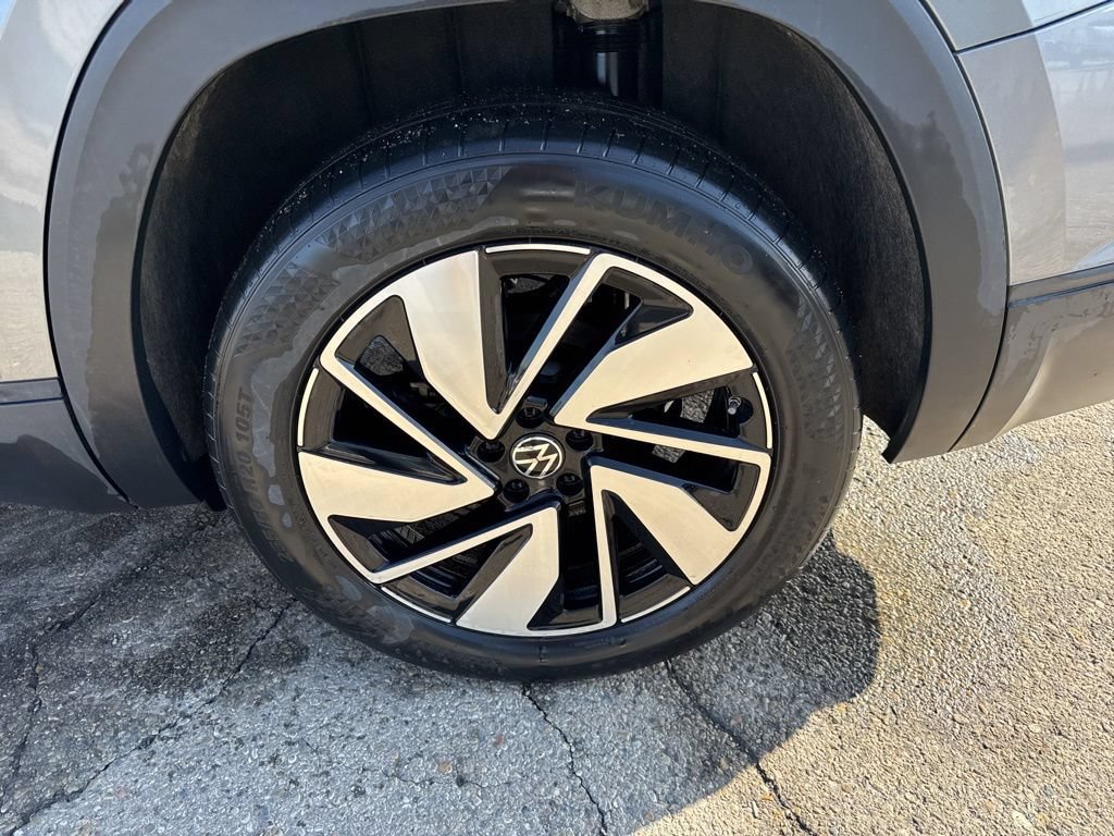 Used 2024 Volkswagen Atlas SE FWD image 18