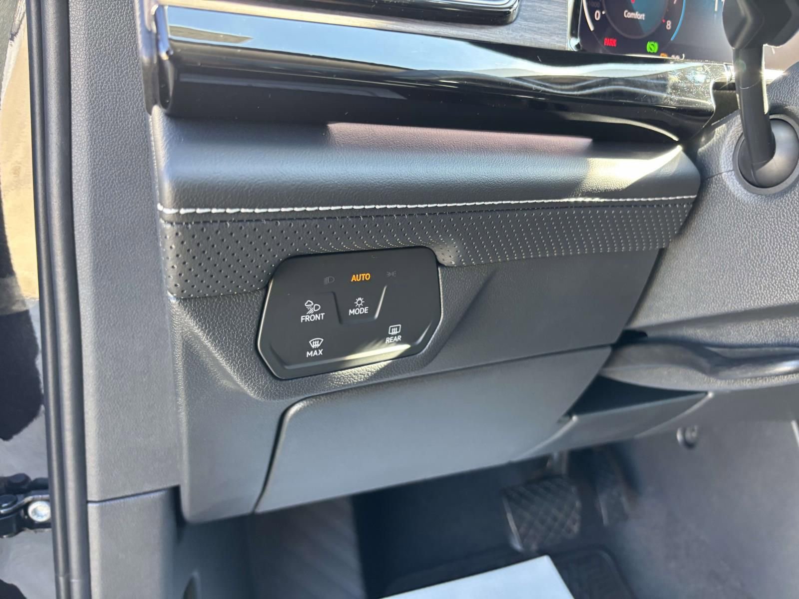 New 2026 Volkswagen Atlas SEL image 15