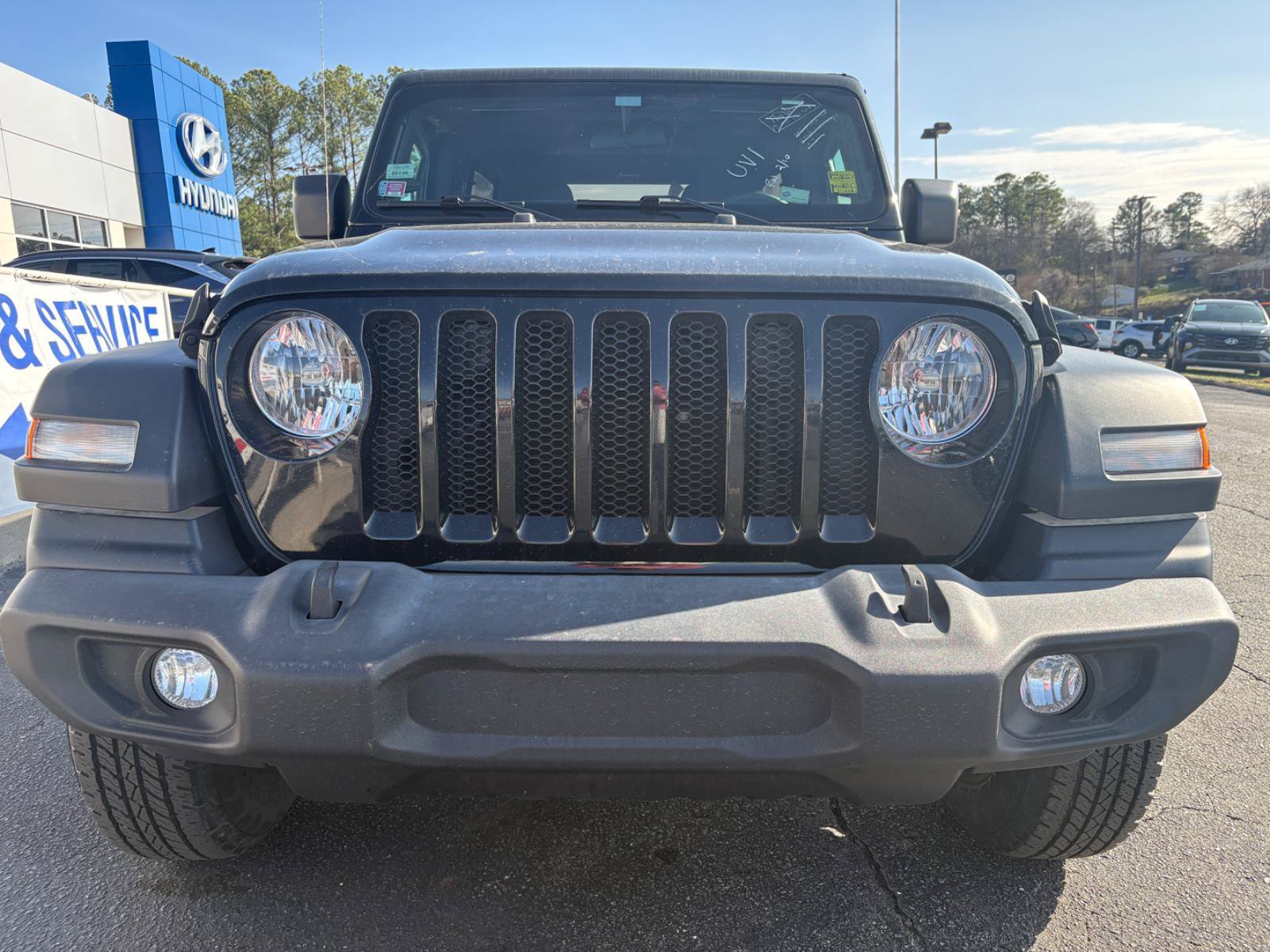 Used 2023 Jeep Wrangler Unlimited Sport AWD/4WD image 6