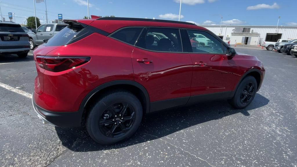 New 2026 Chevrolet Blazer LT w/ Convenience Package FWD image 2
