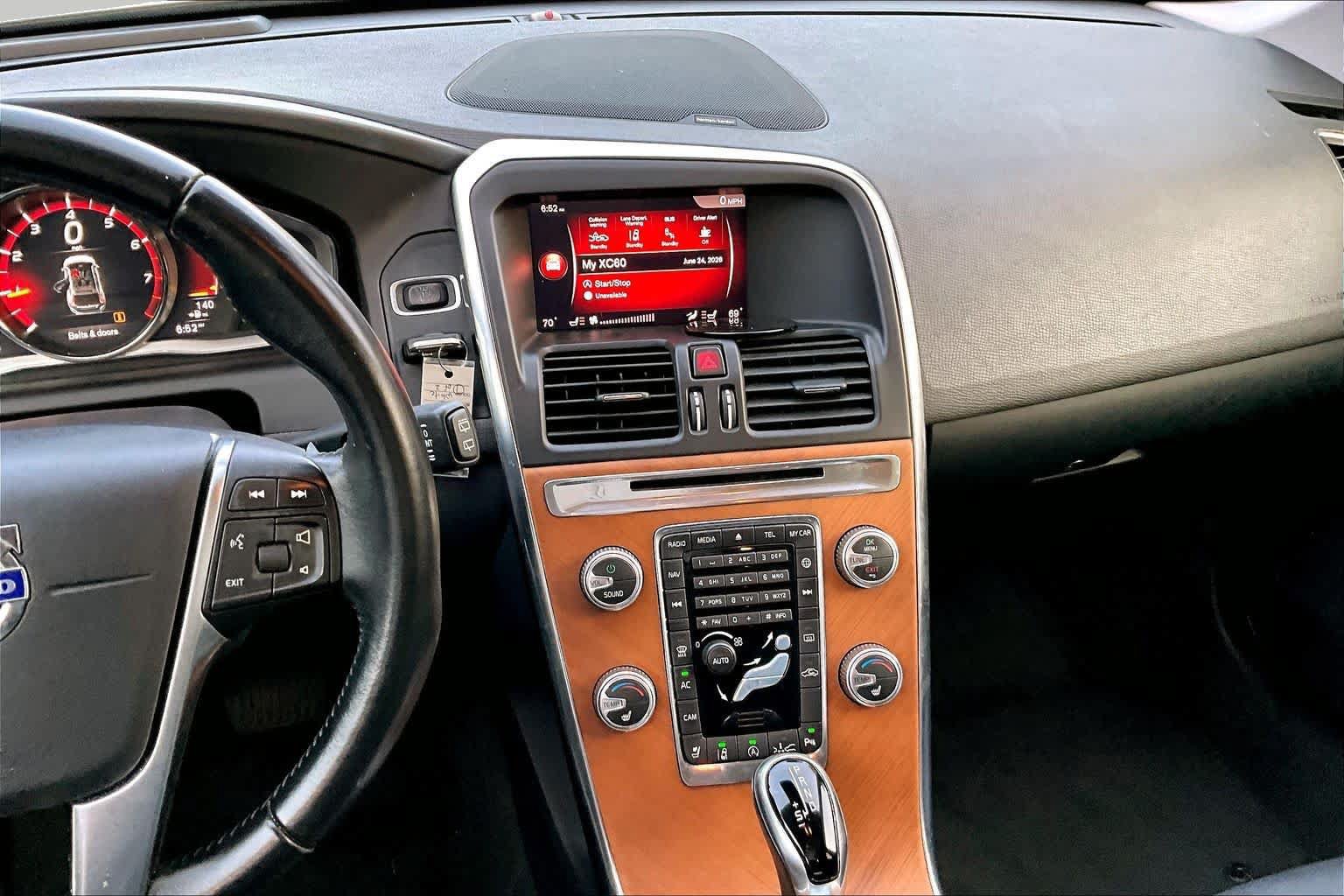 Used 2017 Volvo XC60 T5 Inscription w/ Advanced Package AWD/4WD image 7