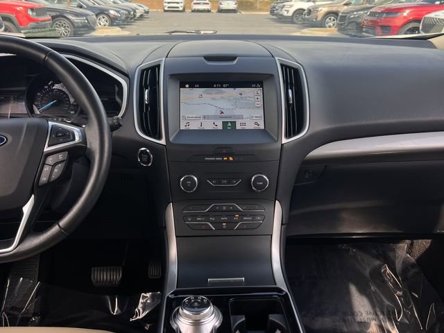 Used 2019 Ford Edge SEL w/ Equipment Group 201A FWD image 16