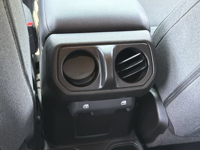 Used 2024 Jeep Wrangler Unlimited Sport AWD/4WD image 18
