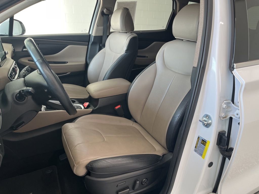 Used 2020 Hyundai Santa Fe Limited w/ Cargo Package image 15