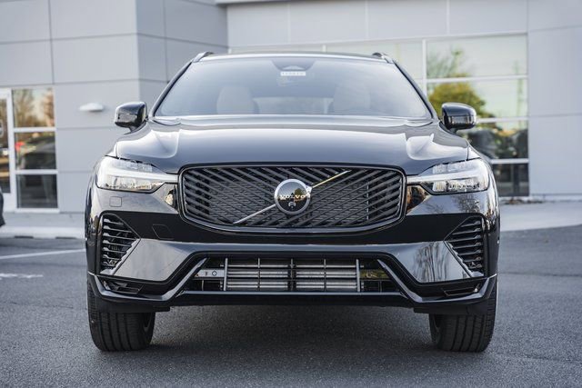 New 2026 Volvo XC60 T8 Plus w/ Protection Package Premier image 2