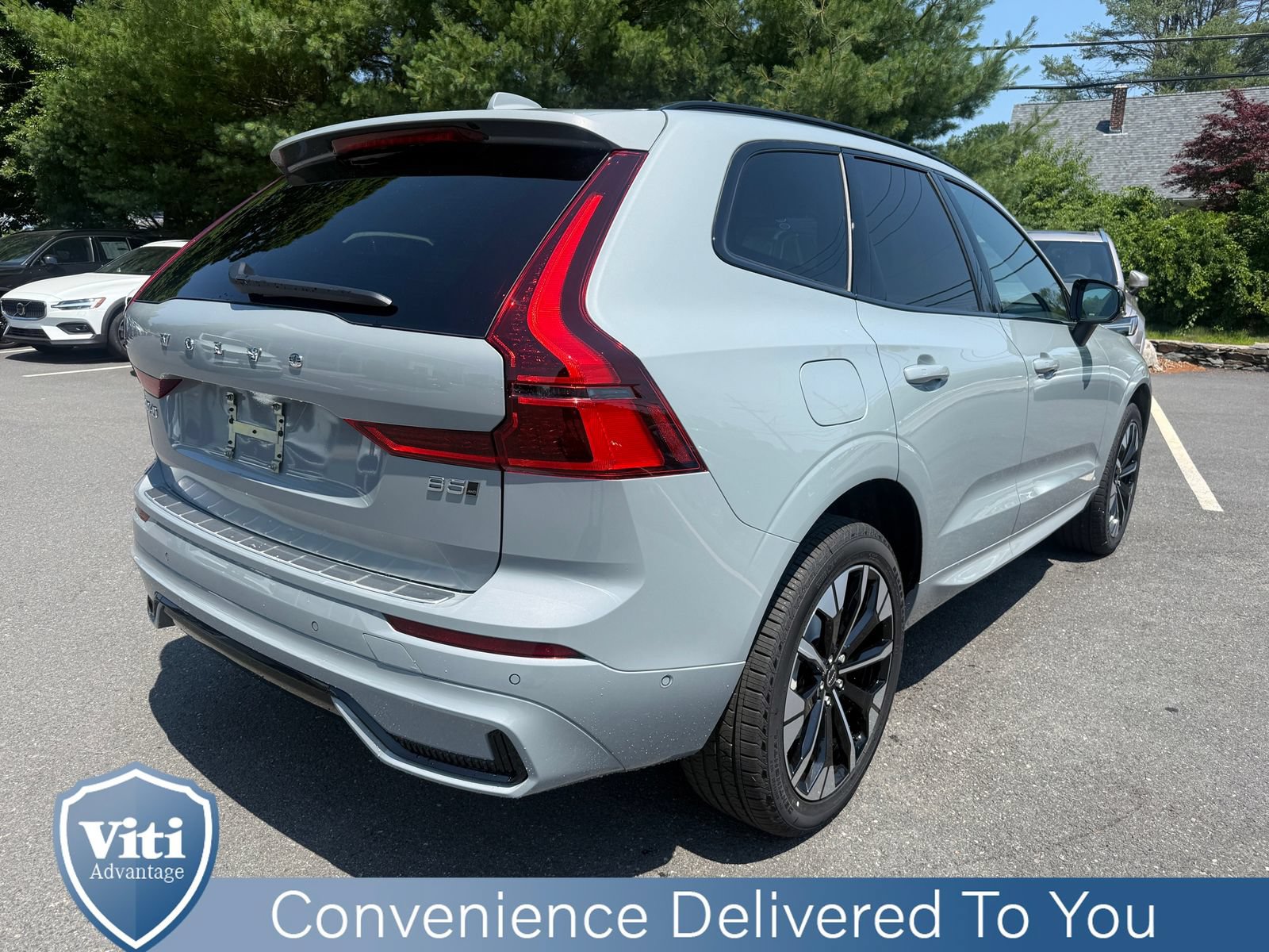 New 2026 Volvo XC60 B5 Plus w/ Protection Package Premier AWD/4WD image 8