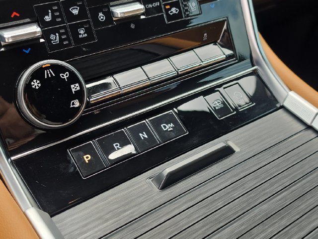 Certified 2025 Nissan Armada Platinum Reserve RWD image 28