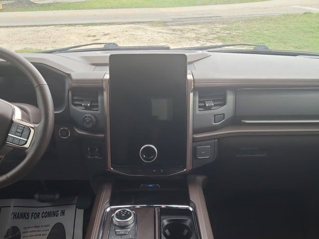 Used 2023 Ford Expedition King Ranch image 5